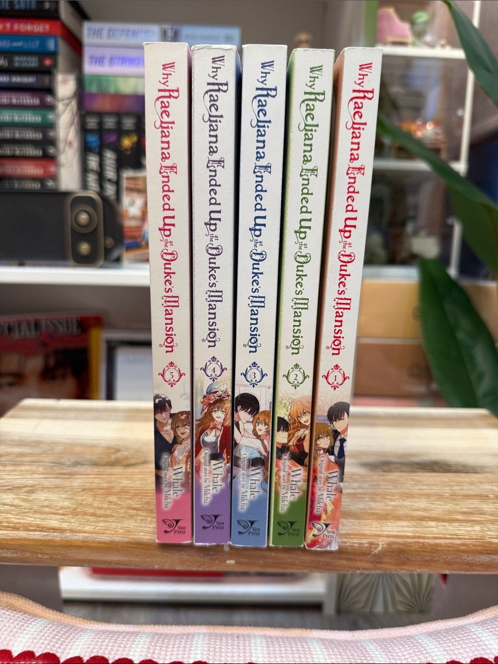 Why Raeliana Traded Up Volumes 1-5 Manga Set - Pastel Spines